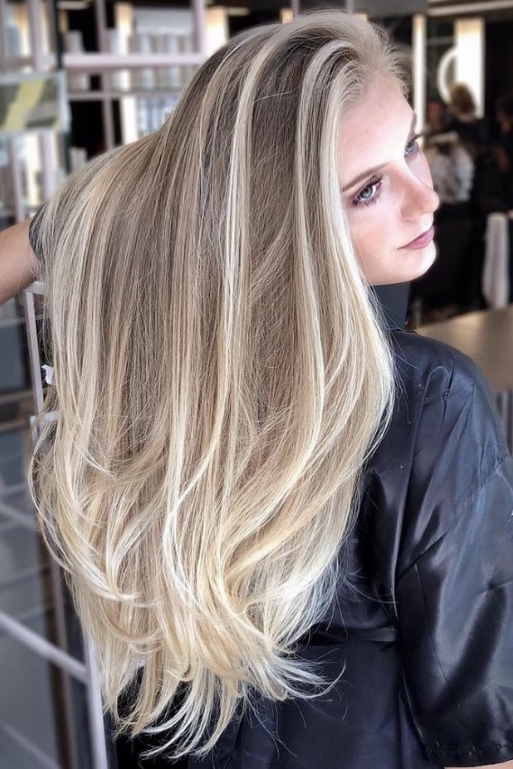 20 Vanilla Blonde Hair Color Ideas That Will Make You Look Like a