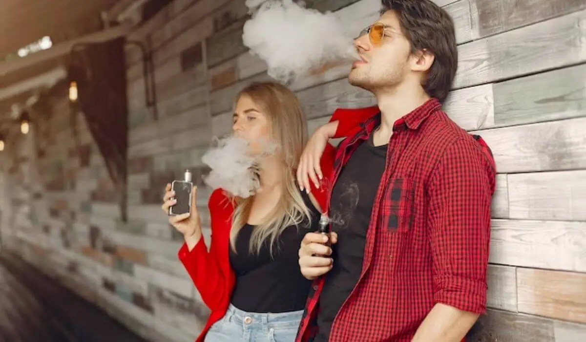 How Many Puffs Are in a Vape? 🍃 Puffs Per Ml in Vape Juice