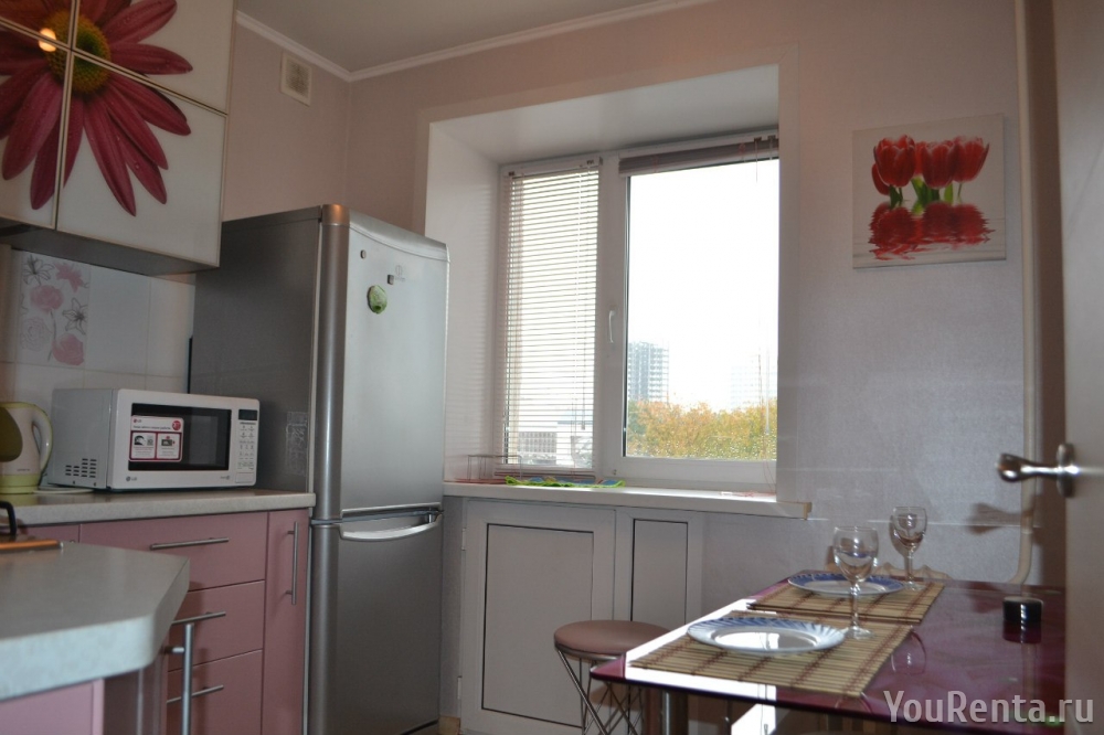 1комнатная квартира посуточно Пермь, Мира, 78. 1800 руб./сутки. ID