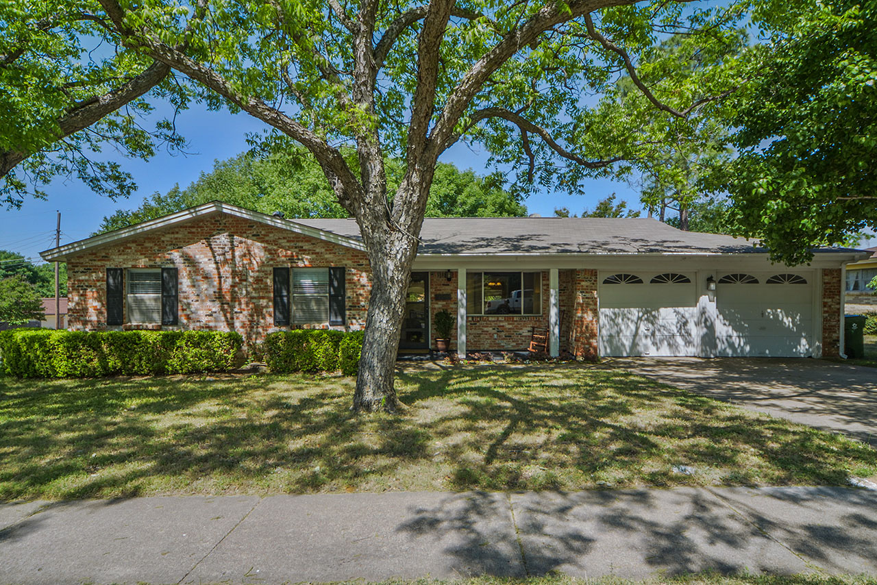 1101 Irwin Drive Hurst TX 76053 Team Nelson