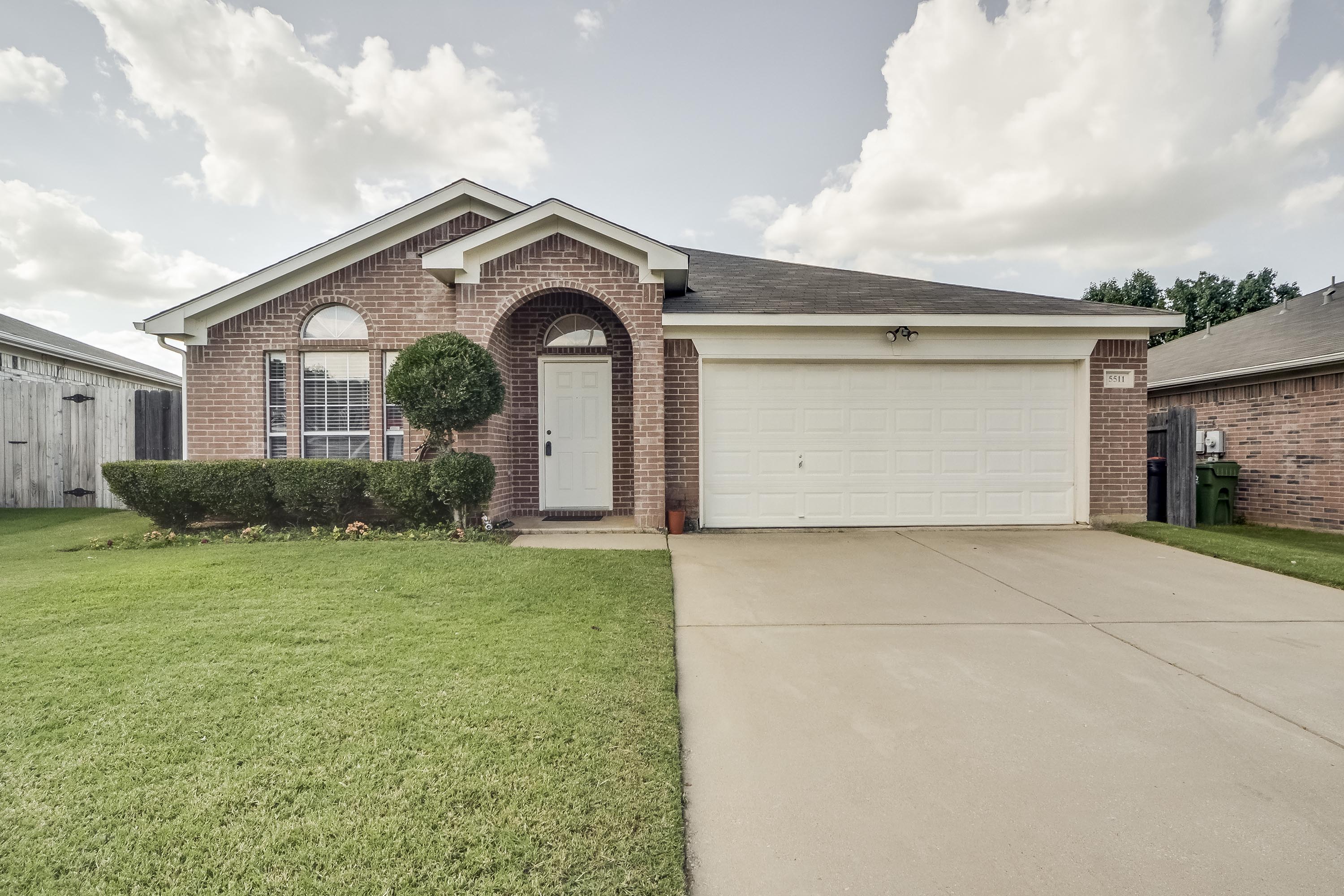 5511 Alta Verde Circle Arlington TX 76017 Team Nelson
