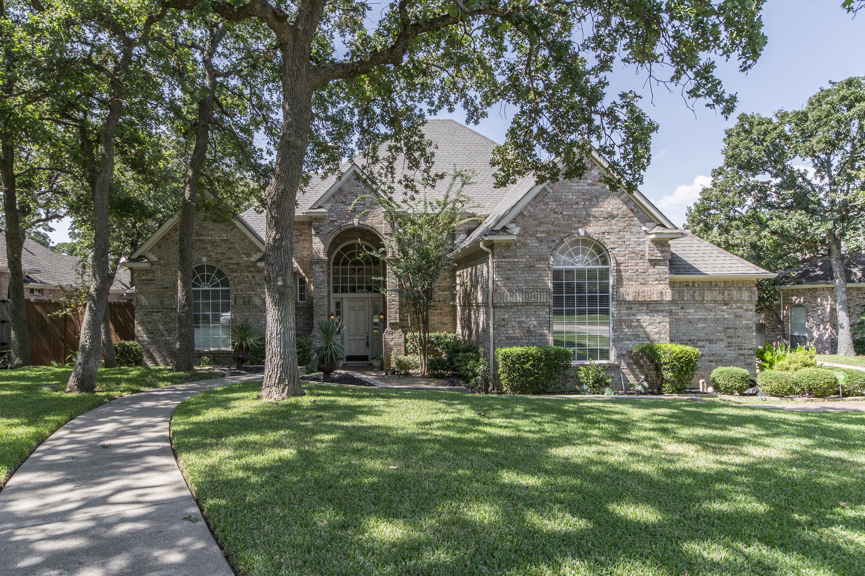 218 Timber Lake Drive Southlake TX 76092 Team Nelson