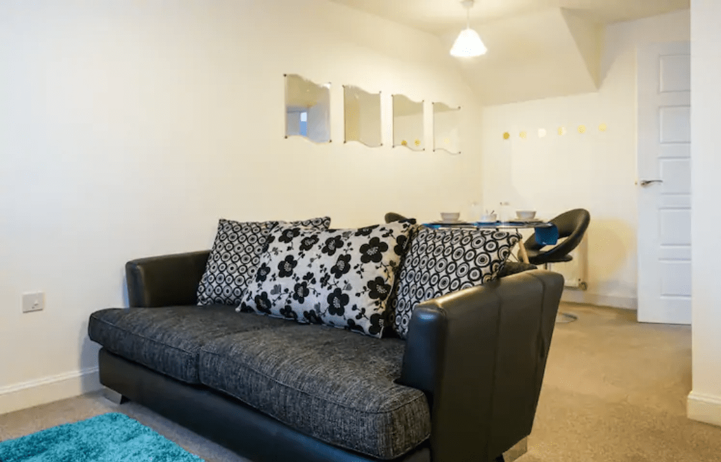 Peregrine Suite 1 Bedroom Apartment Leamington Spa Serviced