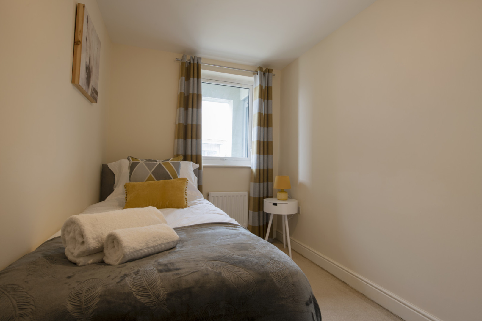 Drummond Apartment, Central Ashford, Kent Serviced UK
