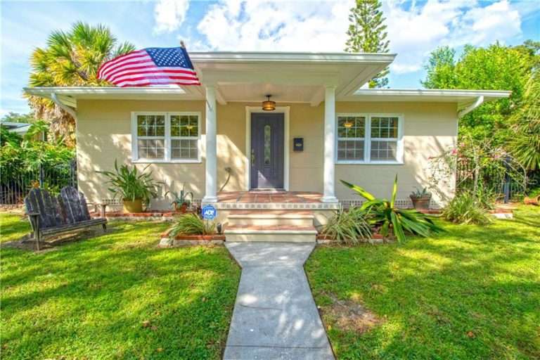 5041 20TH AVENUE N Your Paradise Real Estate