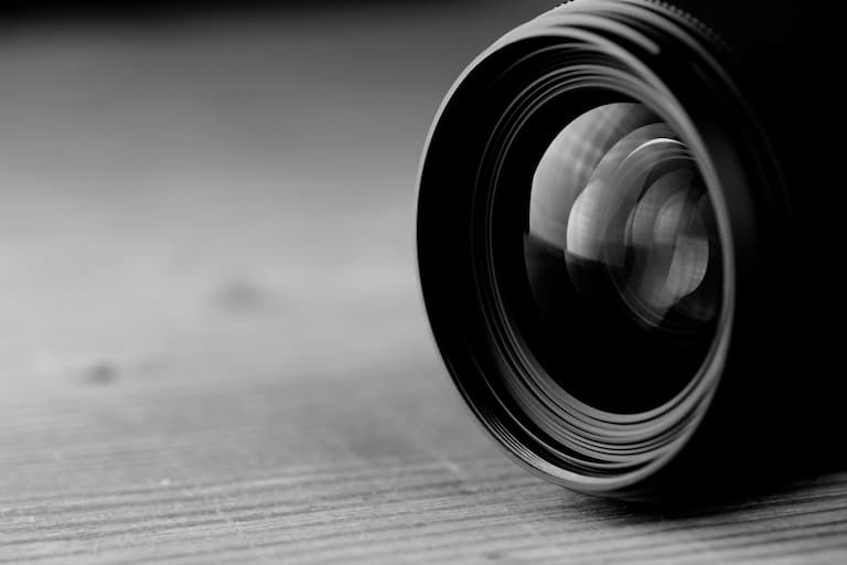 Are All Camera Lenses Universal? Your Photo Advisor