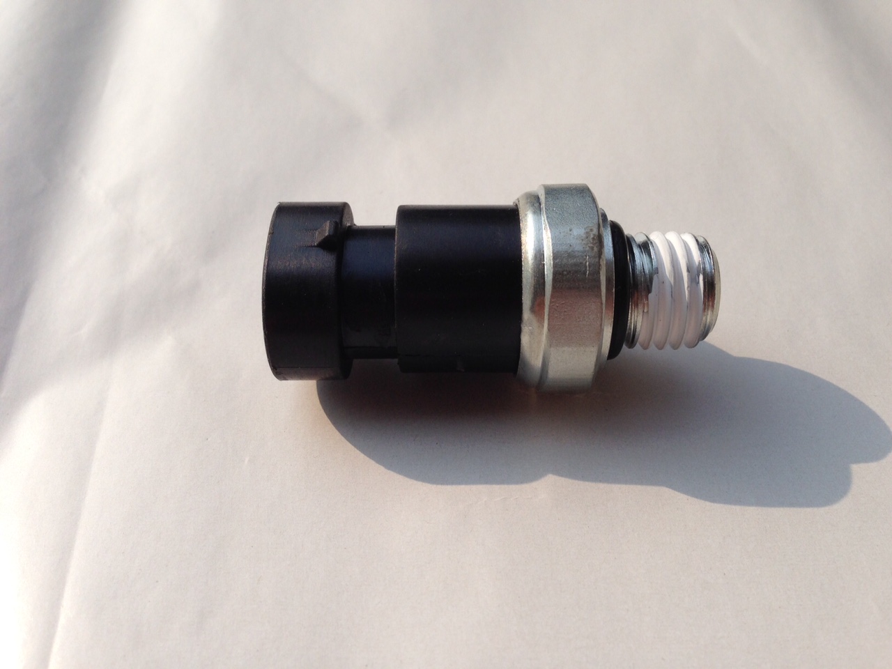 Oil Pressure Sending Sensor For 2015 Cadillac SRX Luxury 4Door 3.6L