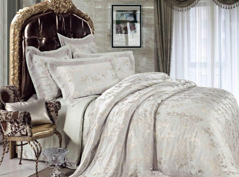 How to Choose the Right Luxury Bedding For Your Home