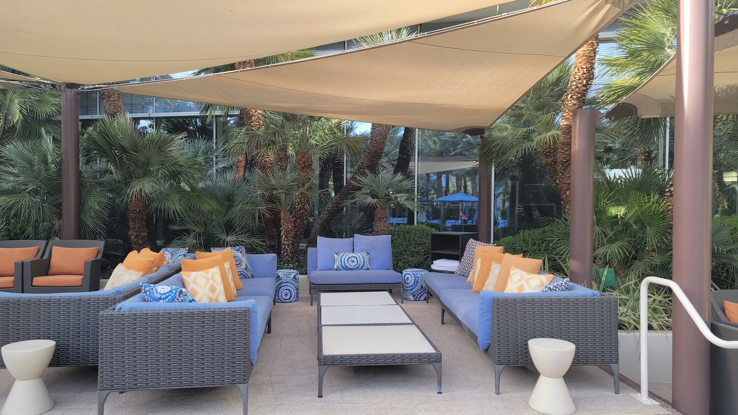 Aria Las Vegas Pool Review Full Guide To The Pool Deck At The Aria