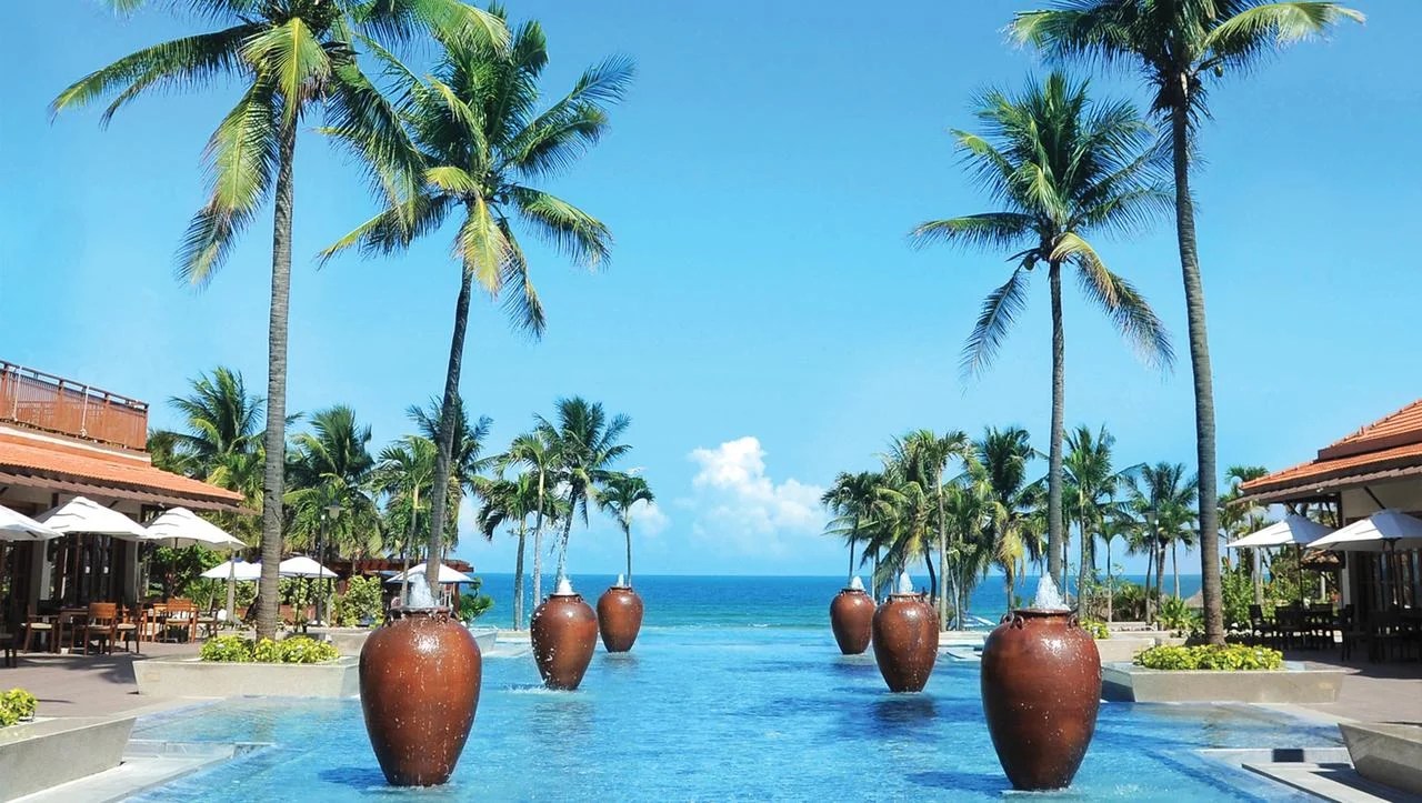 Fancy, right? But this is the cheapest resort on this list!
