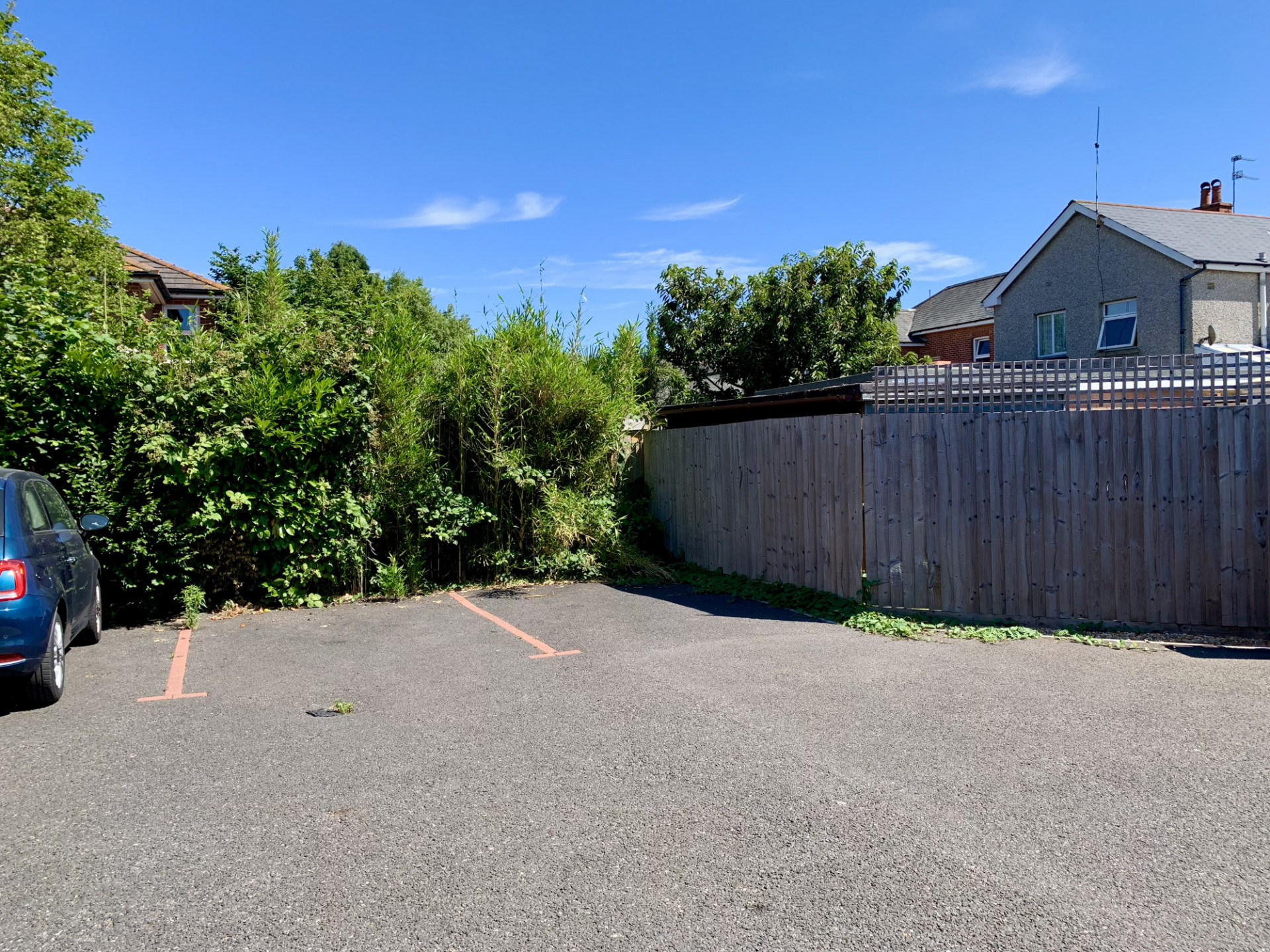 Bournemouth Airport Parking Car Parking Spaces near Bournemouth Airport