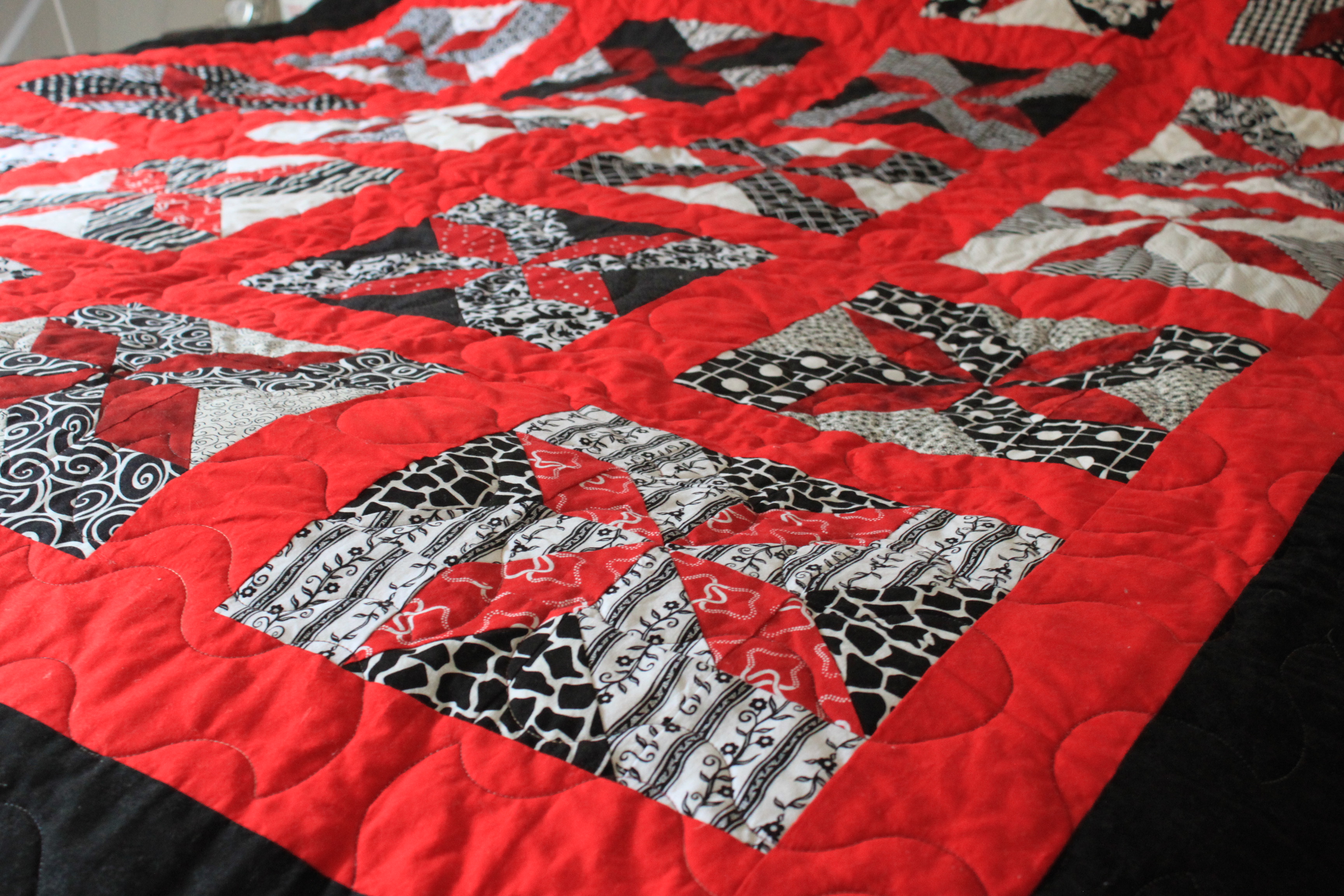 Black & White & Red Quilt Complete Y Seams