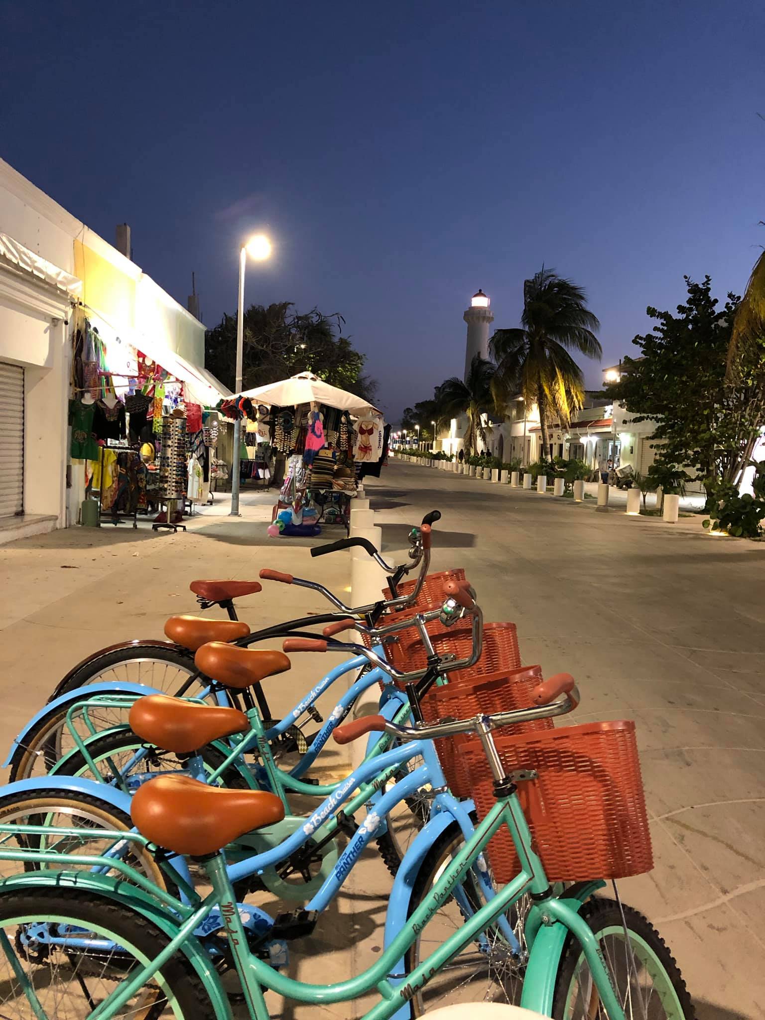 365 Días en Yucatán No. 083 Retro bike en Progreso Yucatán.Travel
