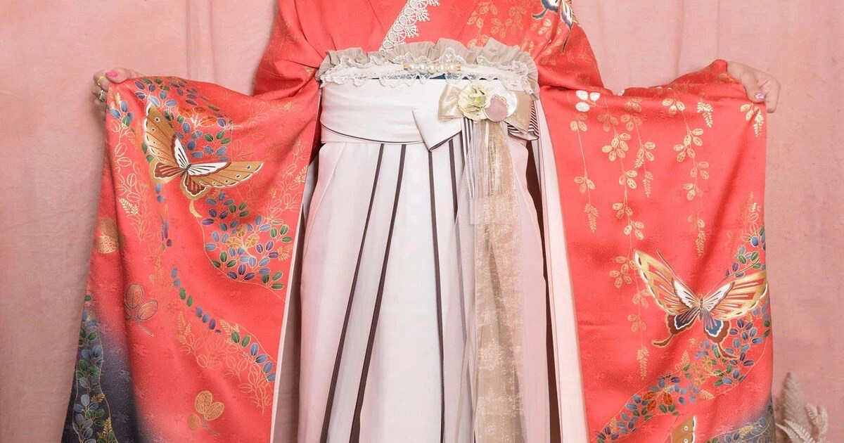 浅草着物レンタル結衣㊗️卒業艶やか振袖に人気袴をご利用頂きました。🎓 ブログ 浅草の着物なら浅草着物レンタル結衣