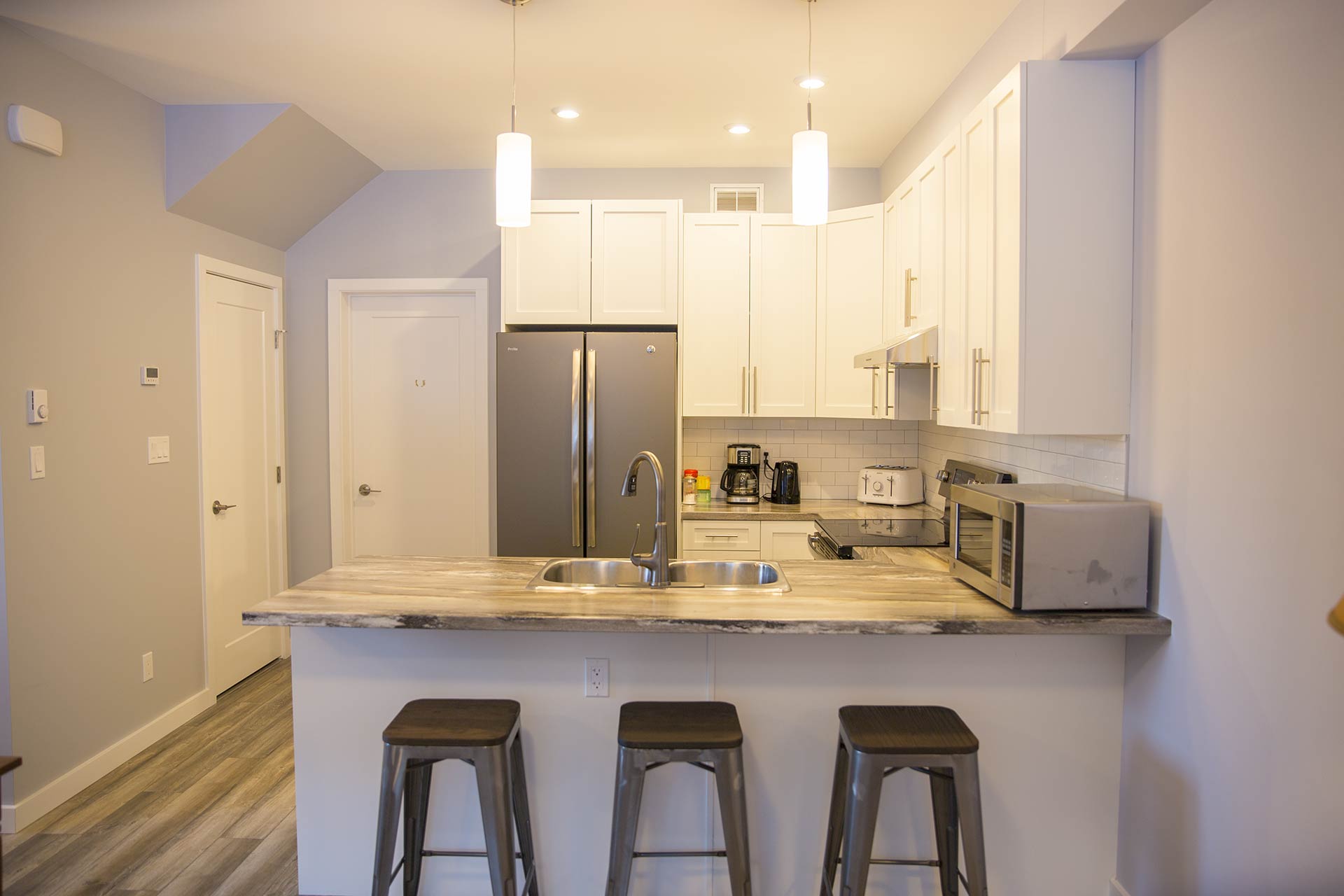 Midnight Sun Inn & Vacation Rentals Yukon Territory Information