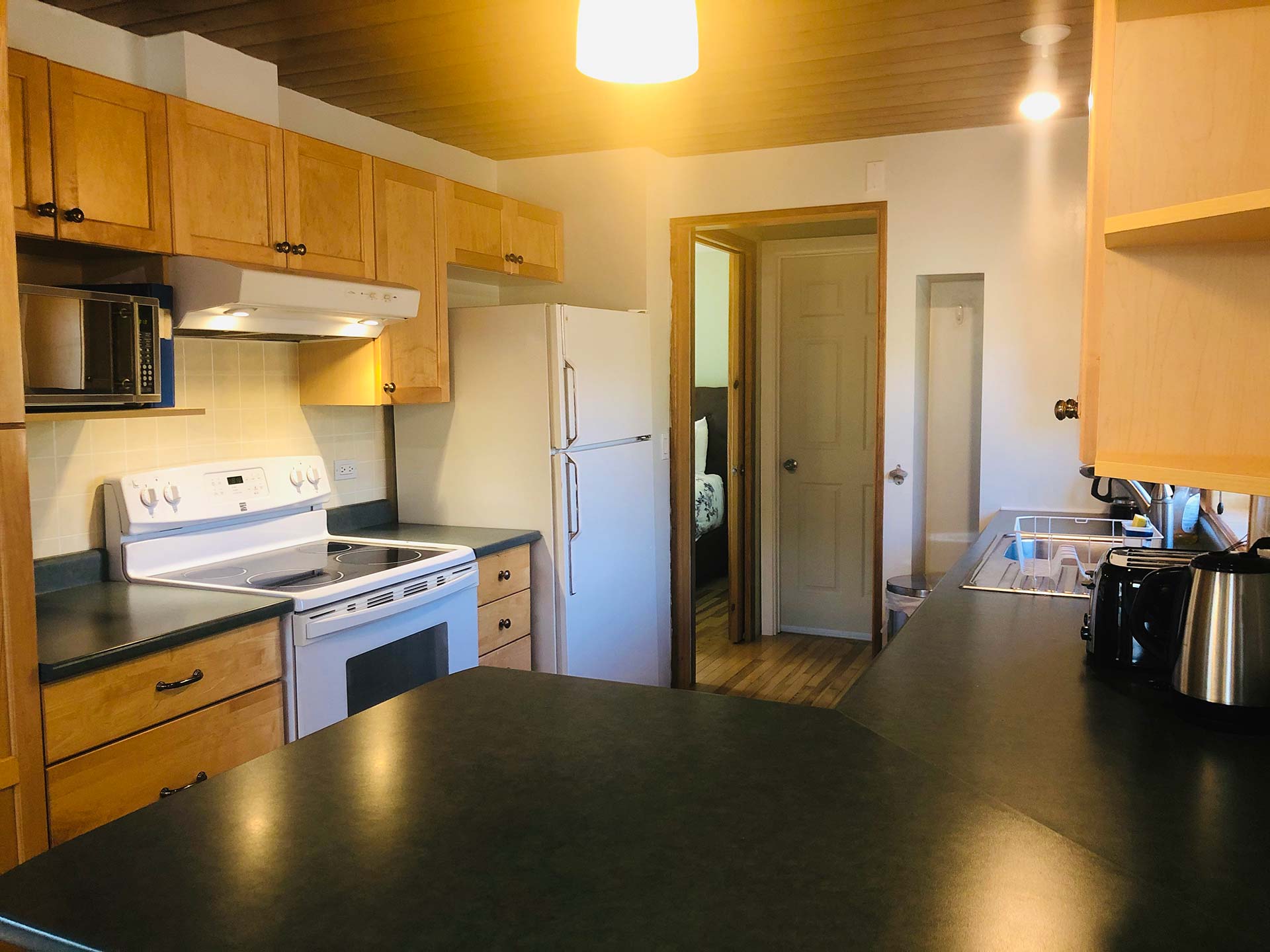 Midnight Sun Inn & Vacation Rentals Yukon Territory Information