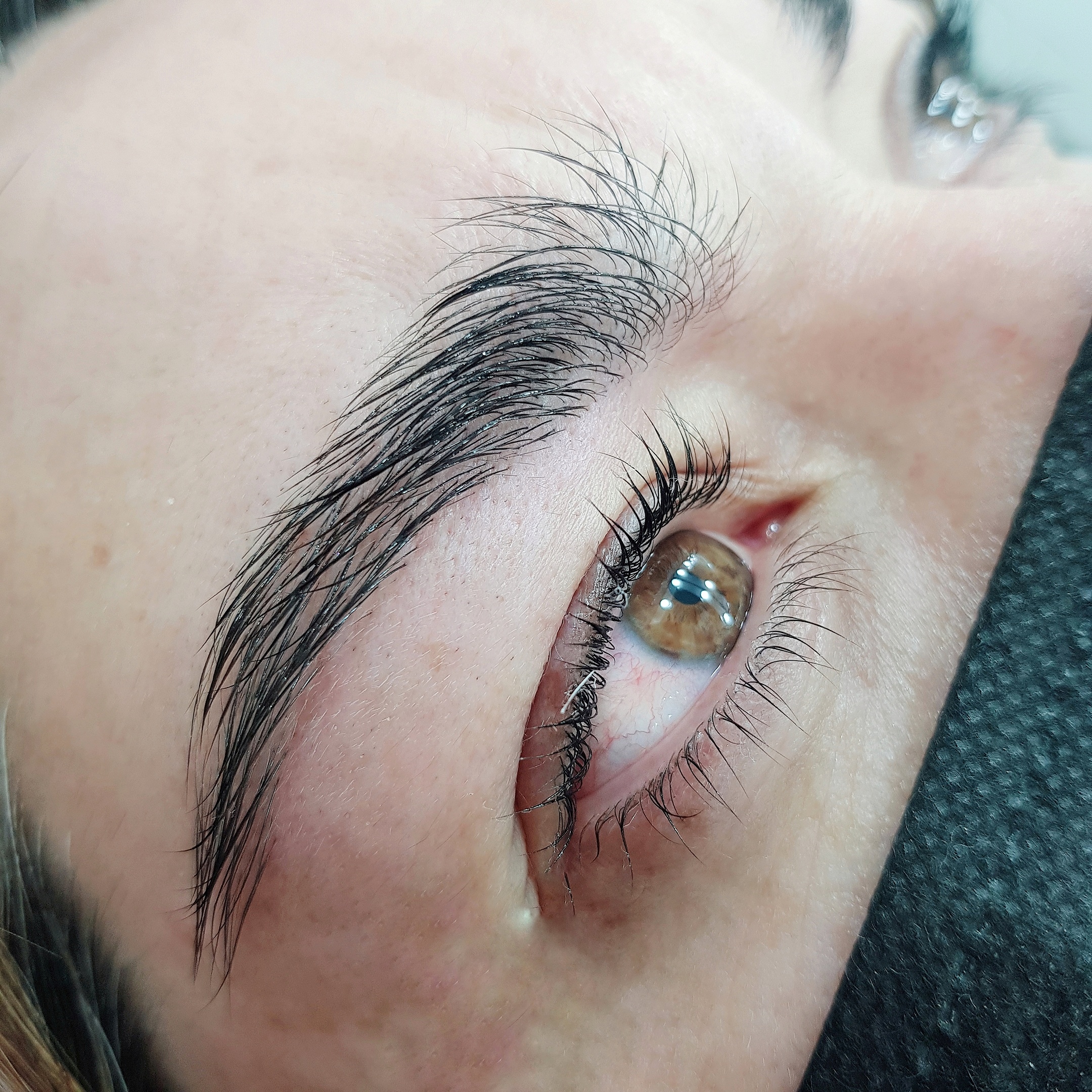 CEJAS Y PESTAÑAS Antofagasta MAKEUP STUDIO