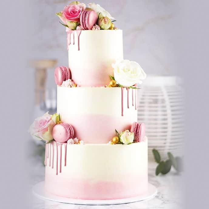 Elegant 3Layer Wedding Cake Perfect for Your Big Day