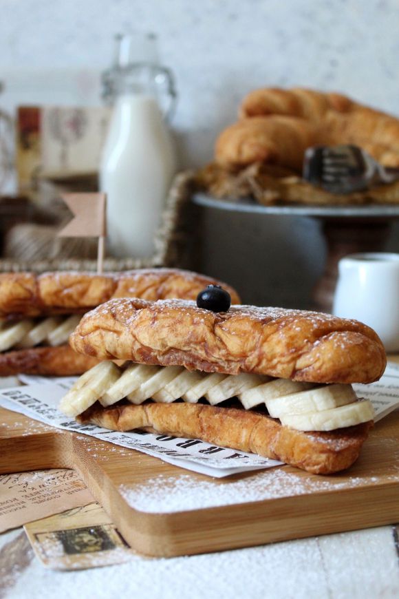 Croissant French Toast veloci senza uova yummyo'clock