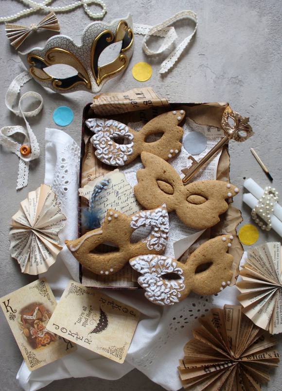 Biscotti Maschere di carnevale senza lattosio senza uova senza burro