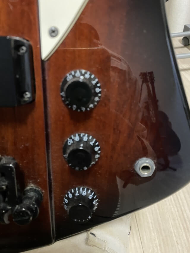 ベースのアクティブとパッシブの違いは？メリットとデメリットを解説！ reitaBLOG