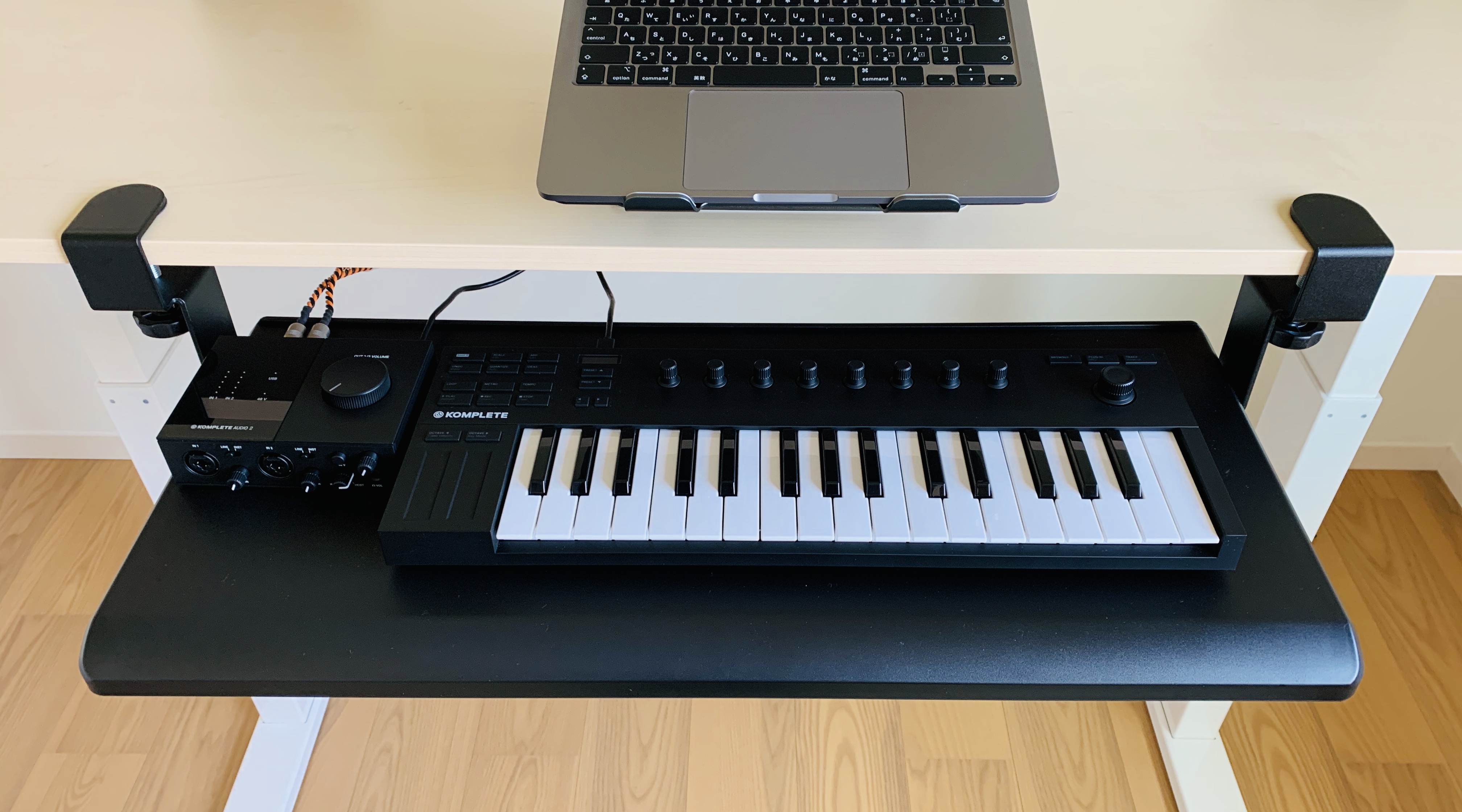 DTM】キーボードスライダーでMIDIキーボード置き場を作ってみた DTM】キーボードスライダーでMIDIキーボード置き場を作ってみた
