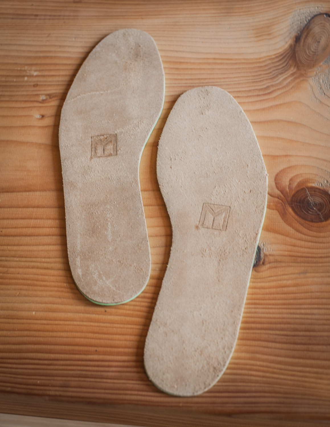 Semelle cuir, pour intérieur de chaussure. robustesse et amorti