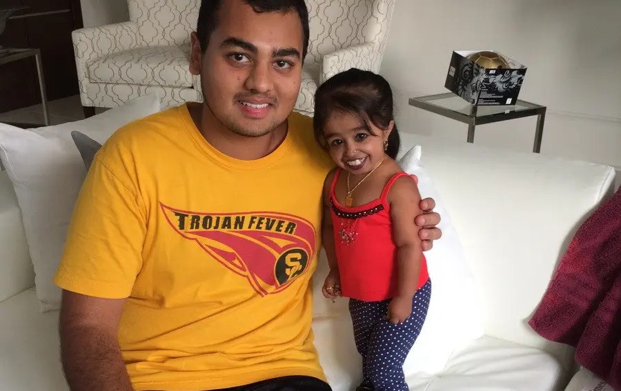 Jyoti Amge La femme la plus petite (et la plus adorable
