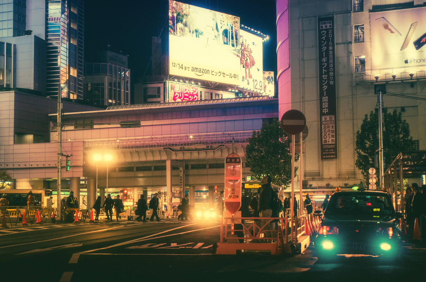 Tokyo de Nuit Le Temple des Lucioles YZGeneration