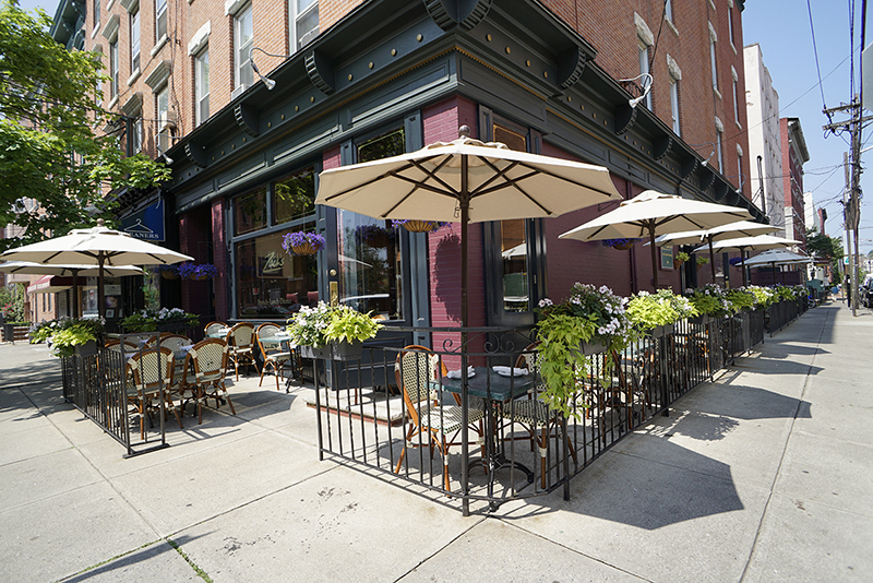 Zacks Oak Bar & Restaurant About Us