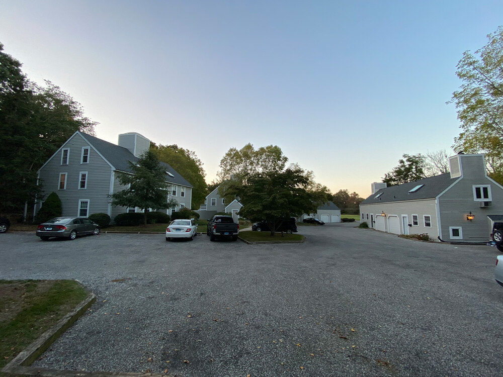 River Colony Condominium Complex CT Roof Replacement and Repair