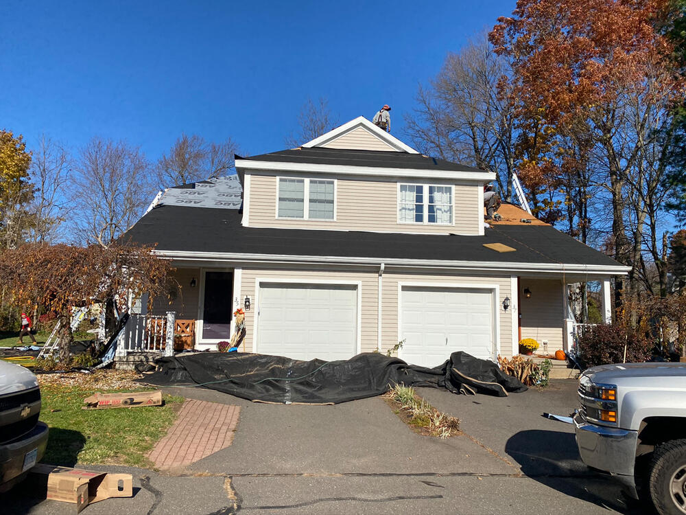 Carriage Homes Condominium Complex CT Roof Replacement and Repair