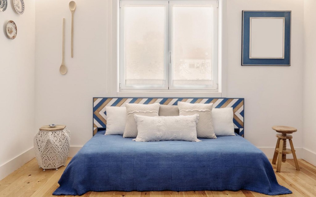 Tips to Make Your Bedroom Look Bigger Using Paints Zameen Blog Tips to Make Your Bedroom Look Bigger Using Paints Zameen Blog