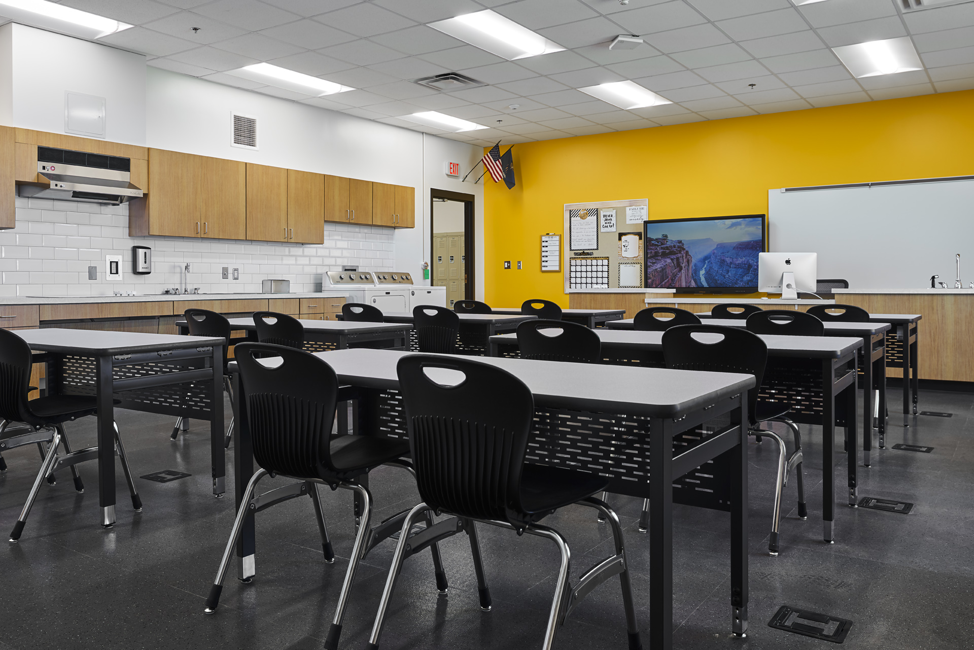 Seiling Elementary School, KS Zandur