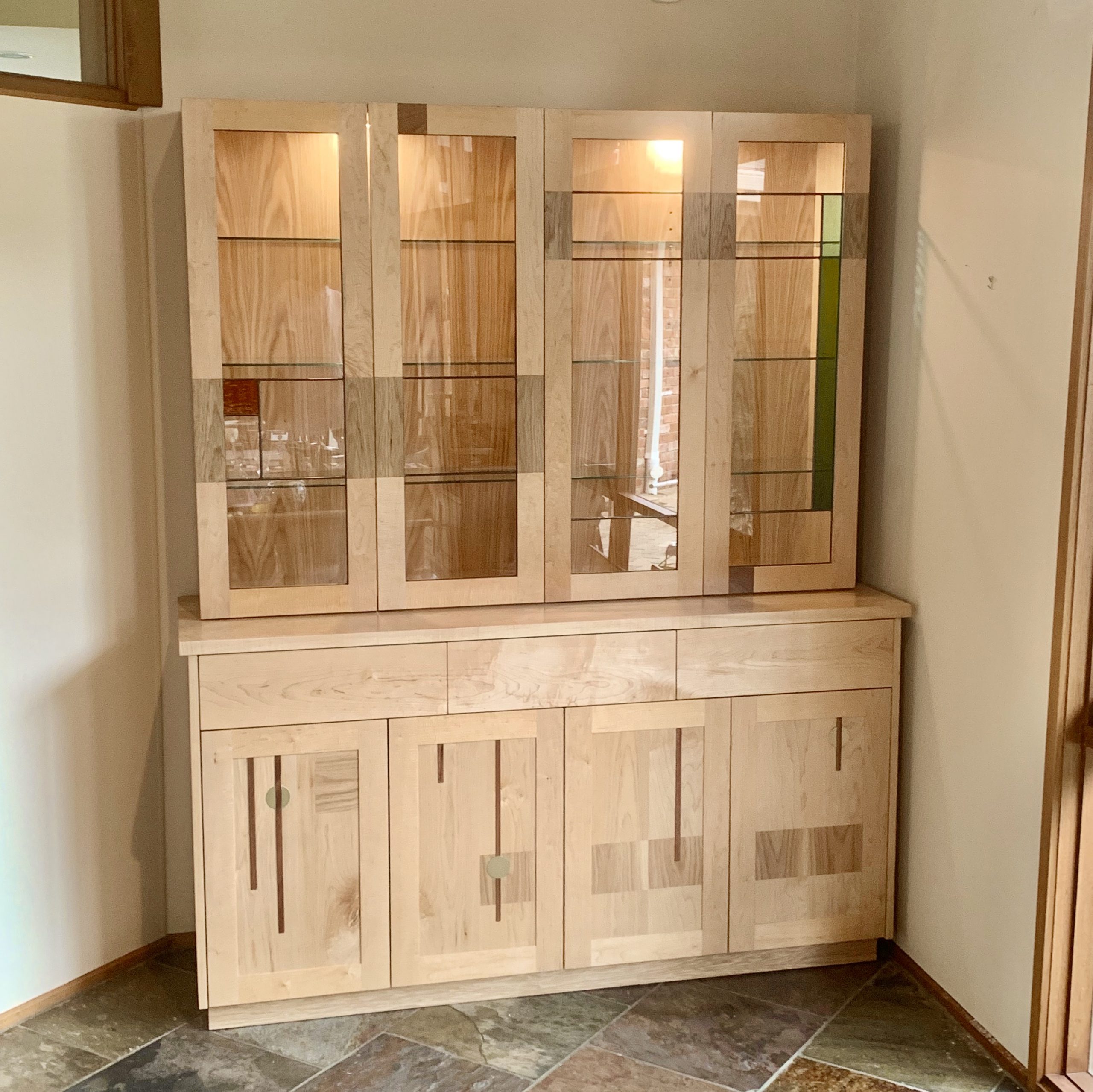 Free standing Zeb Walker Design