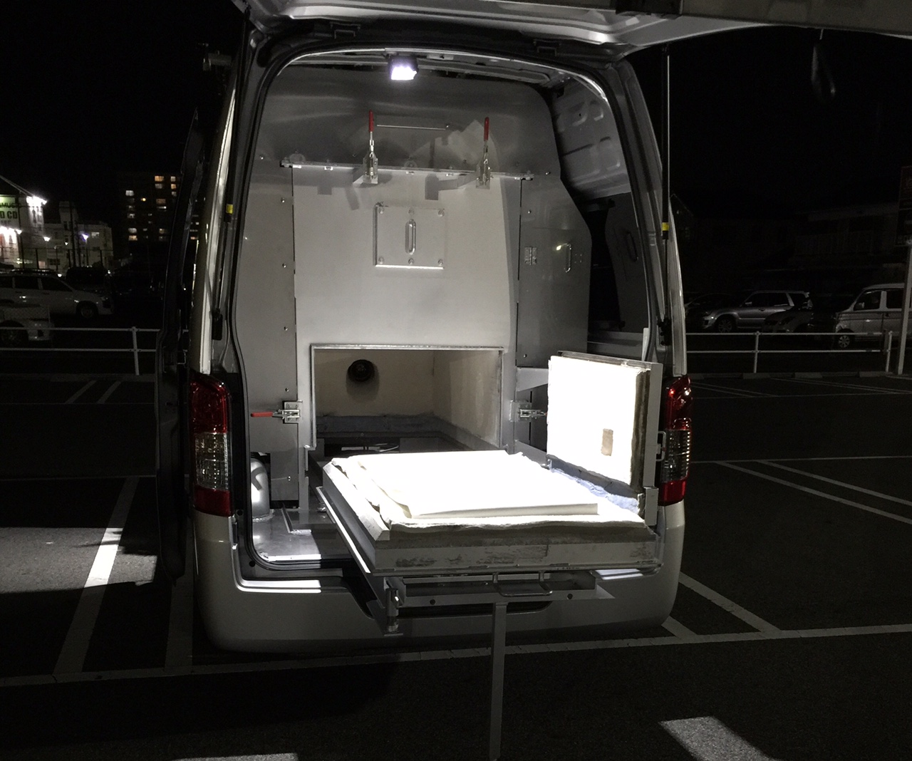 移動火葬車 ZENペットメモリアルモバイルサイト