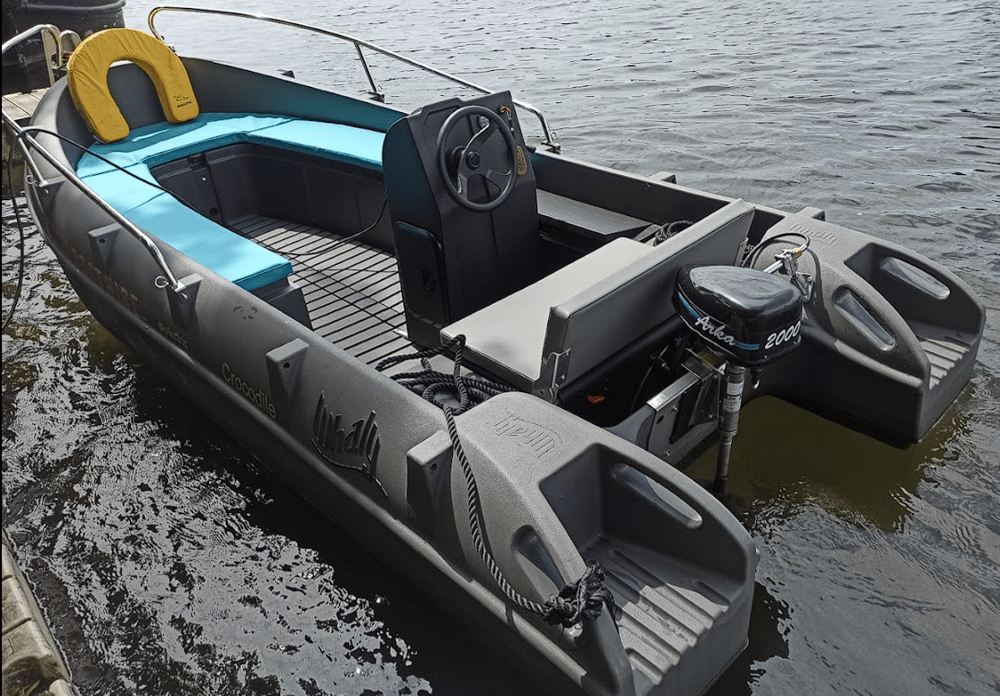 Zen Motor Boat Hire River Thames electric Zen Electric Boat Hire Thames