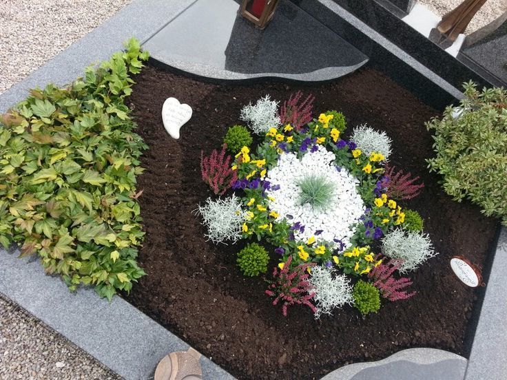 Was soll ich als Grabbepflanzung benutzen? Gartenarbeit ZENIDEEN