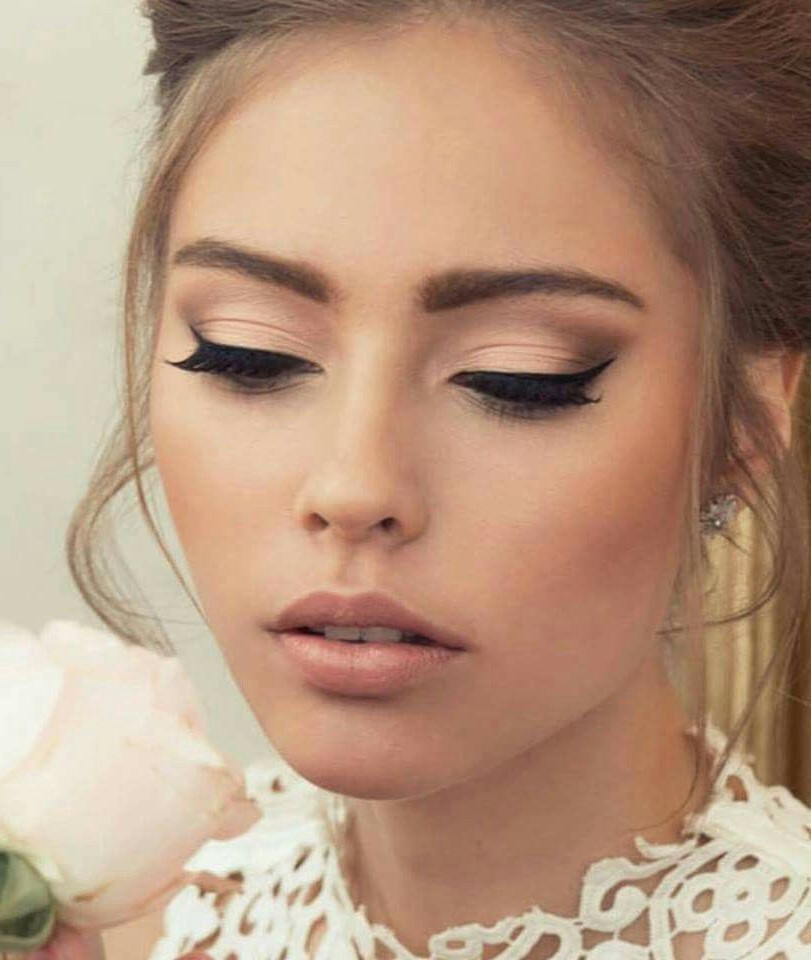 Le meilleur maquillage de mariage pour yeux verts en 11