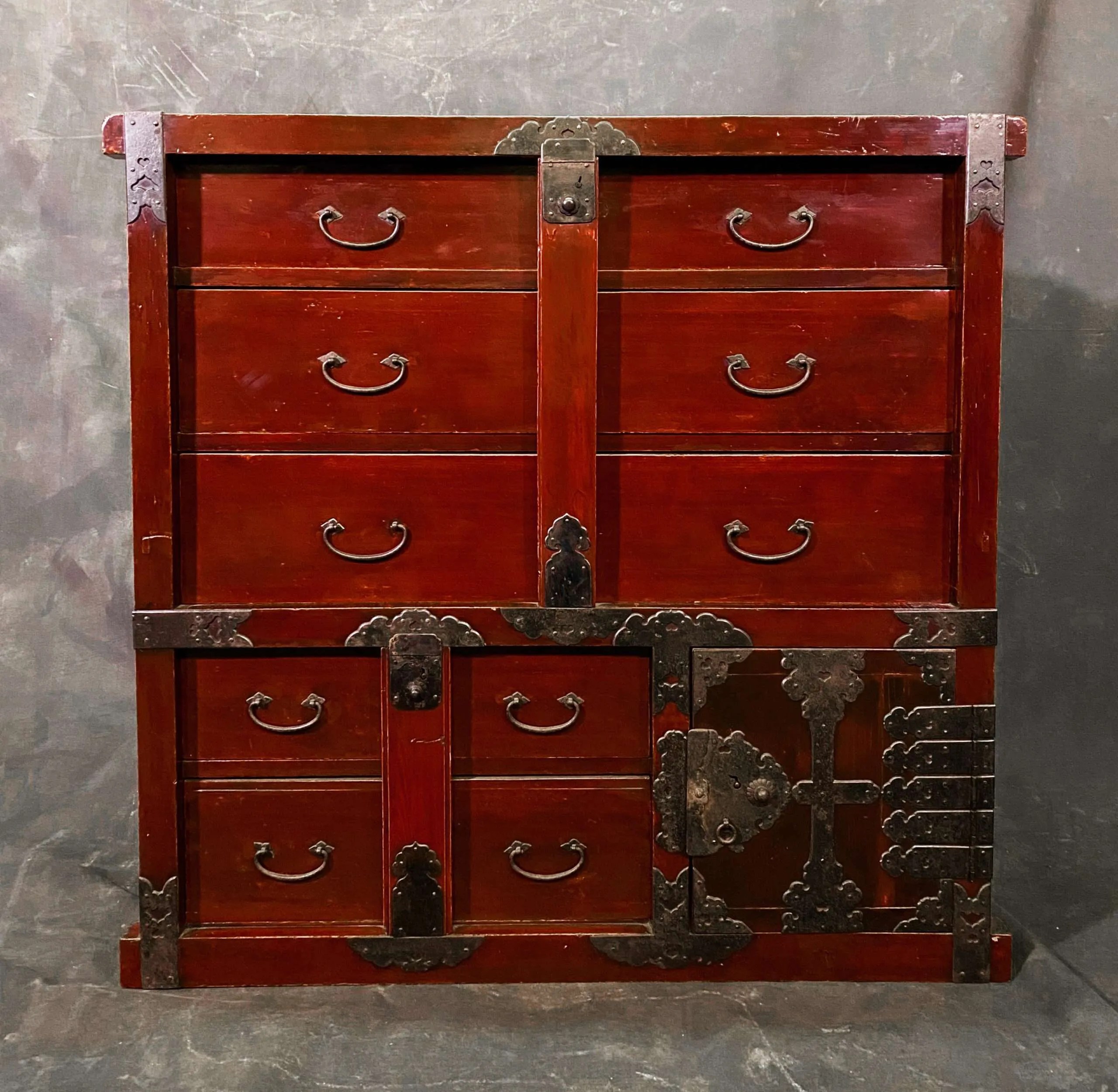 Japanese Antique Mikuni Tansu with Locking Bars Zentner Collection