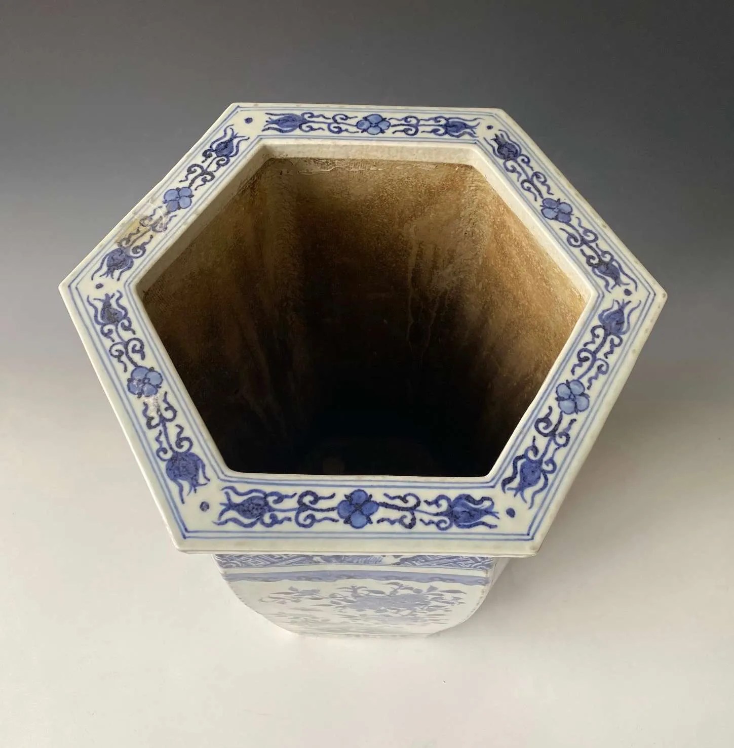 Chinese Antique Blue and White Porcelain Umbrella Stand Zentner