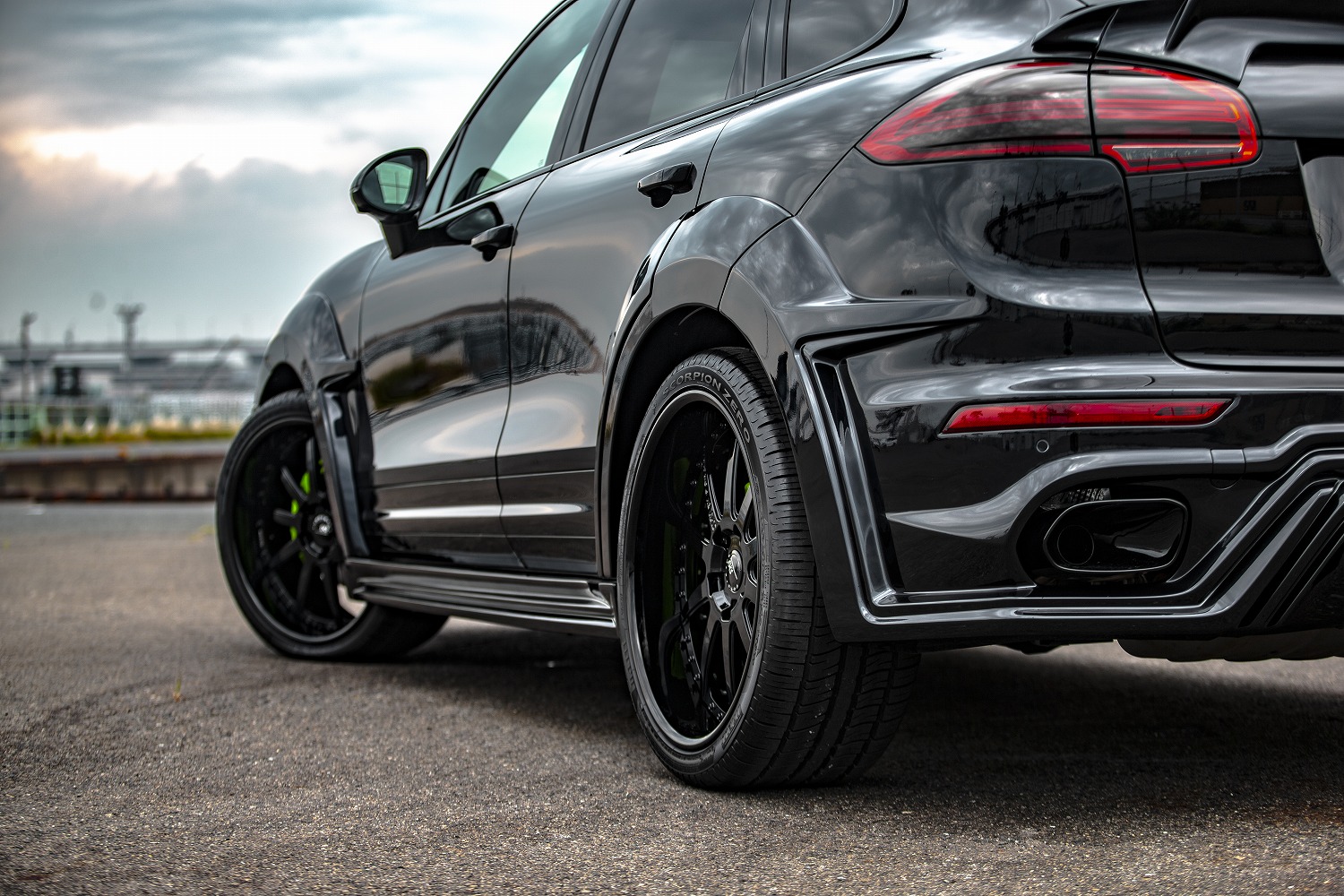 PORSCHE CAYENNE 958.2 ZERODESIGN / ゼロデザイン