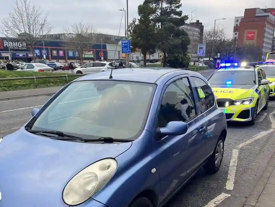 Driver With Zimbabwe Licence And Wrong Number Plates Stopped In English