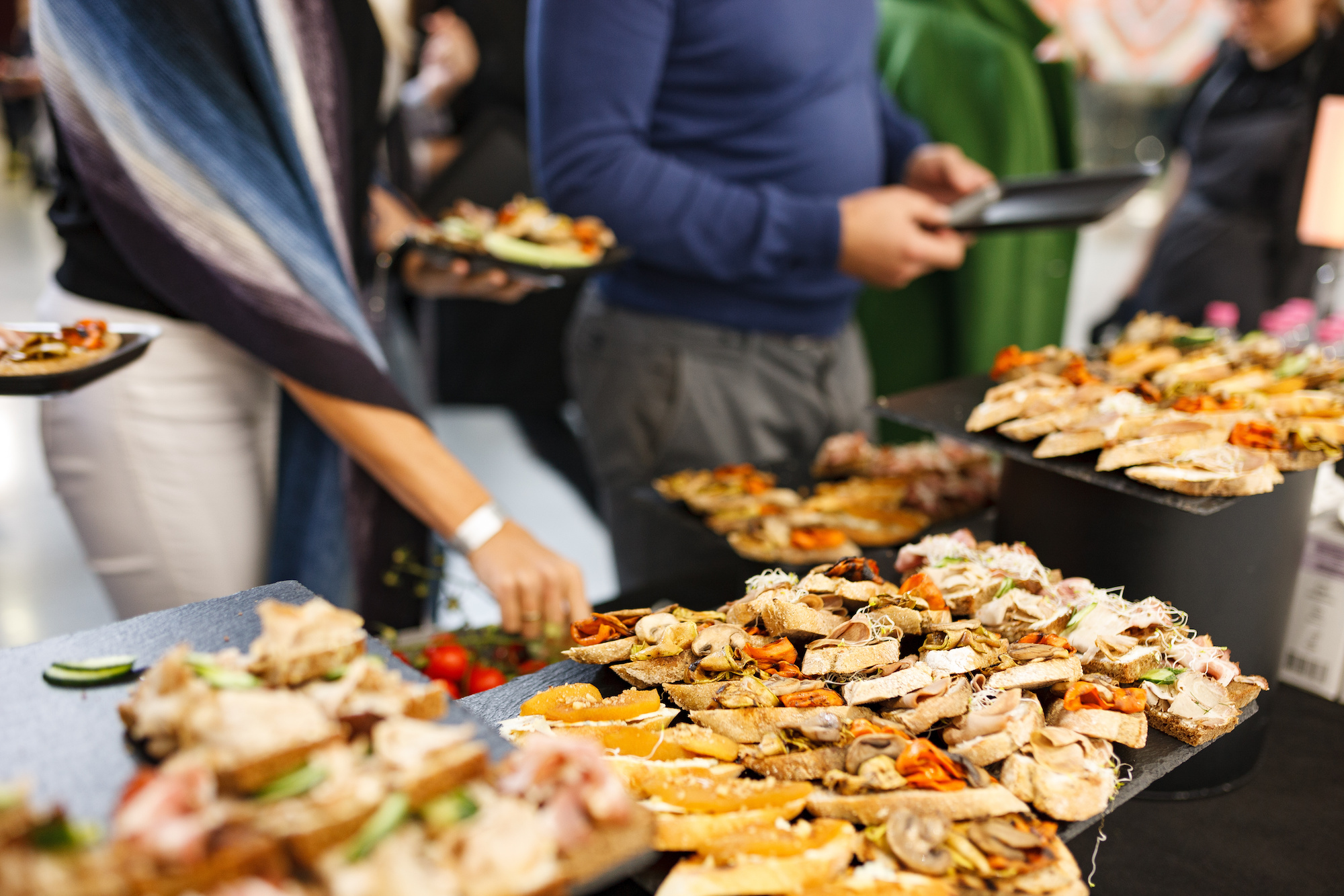 Balancing Inexpensive Catering Options With Quality For the Office