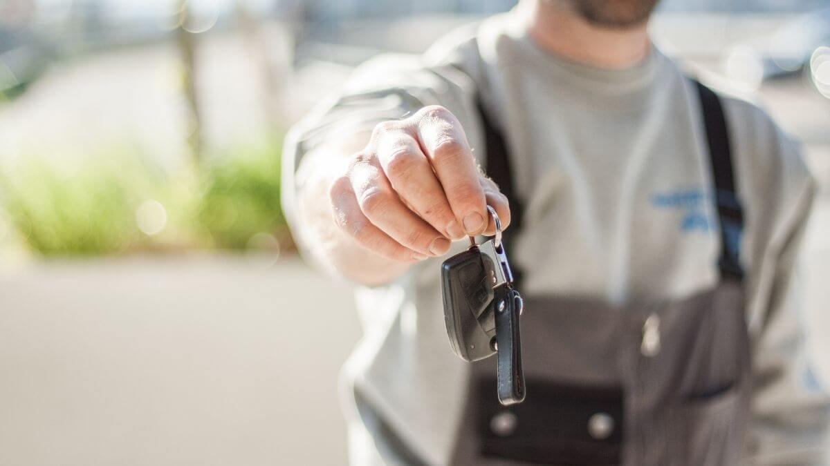 7 Best Places To Rent Your Car To Make Extra Money (2020)
