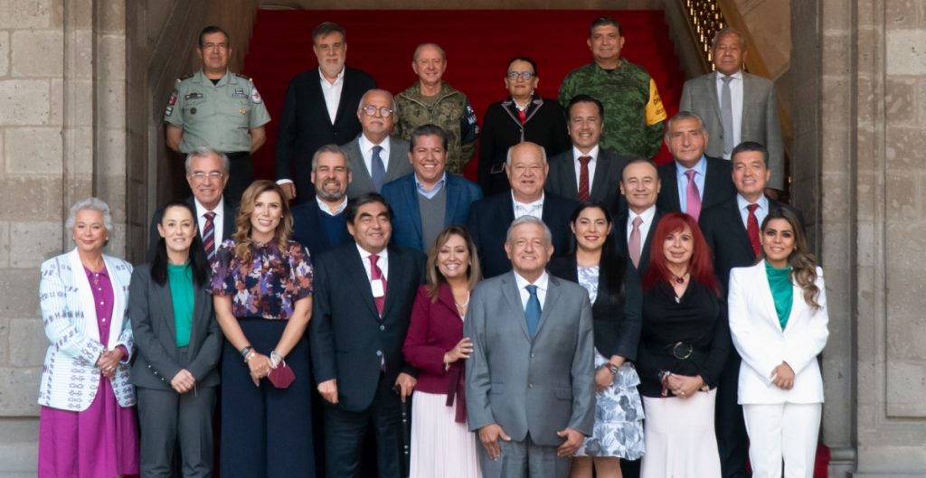 AMLO pide a los 16 gobernadores electos no ser "tapaderas" de mandatarios estatales salientes - Vimarsana News