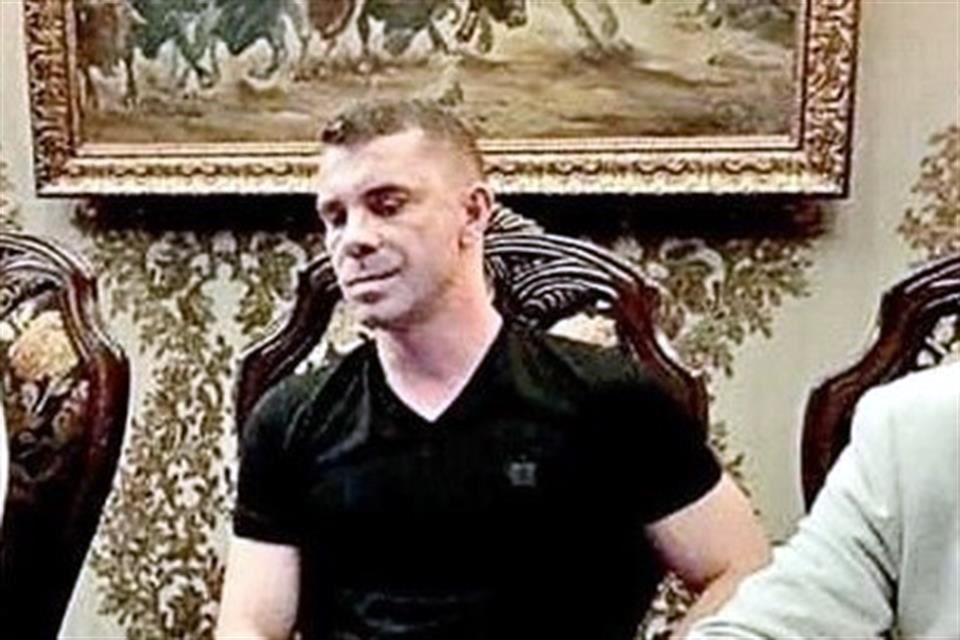 Juez dicta prisión preventiva contra Tudor, de la mafia rumana, por portación de arma de uso exclusivo del Ejército - Vimarsana News