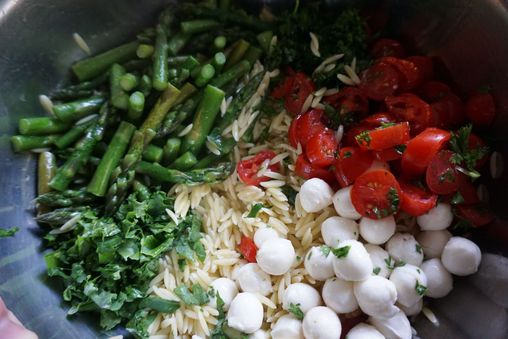 Lemon Asparagus Orzo Pasta Salad