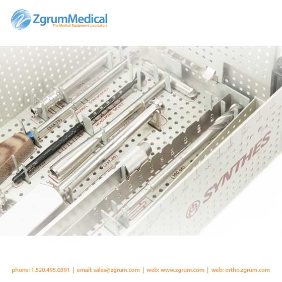 Synthes Titanium Tibial Nail Insertion and Locking set 105.570