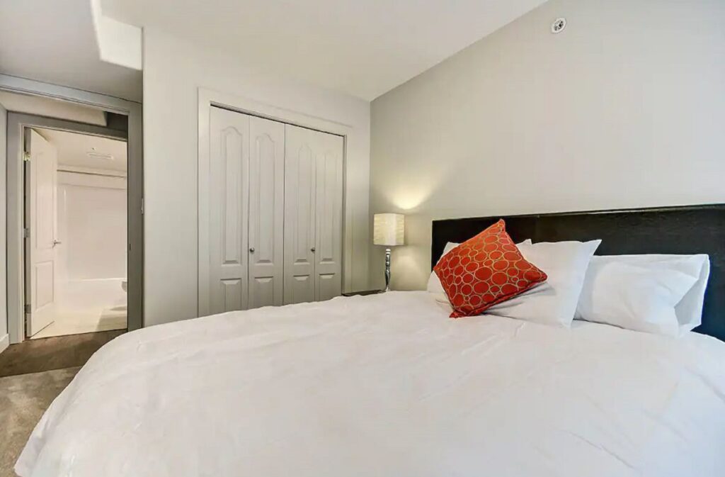 Hotel Home East Village at Eagle Ridge Fort McMurray